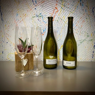 Candela Bottle Pinot grigio – Mela e gelsomino